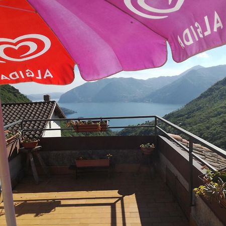 Casa Vacanze 'La Piazza' Villa Zone Exteriör bild
