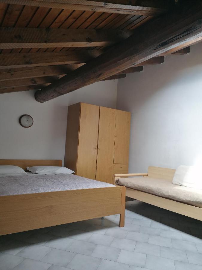 Casa Vacanze 'La Piazza' Villa Zone Exteriör bild