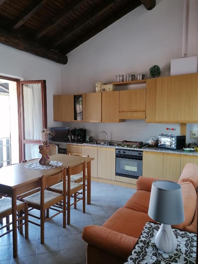 Casa Vacanze 'La Piazza' Villa Zone Exteriör bild