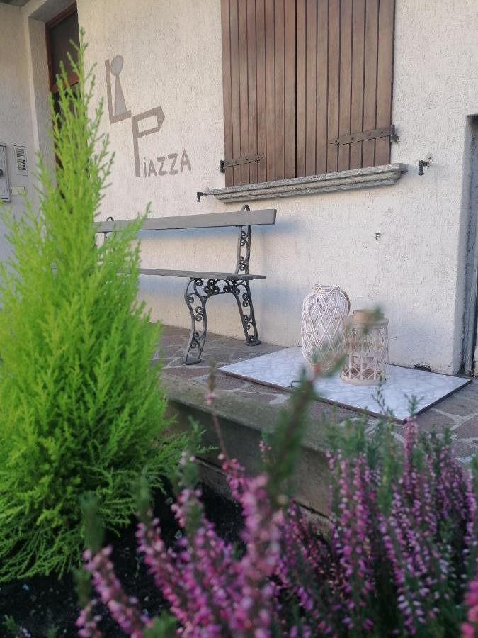 Casa Vacanze 'La Piazza' Villa Zone Exteriör bild