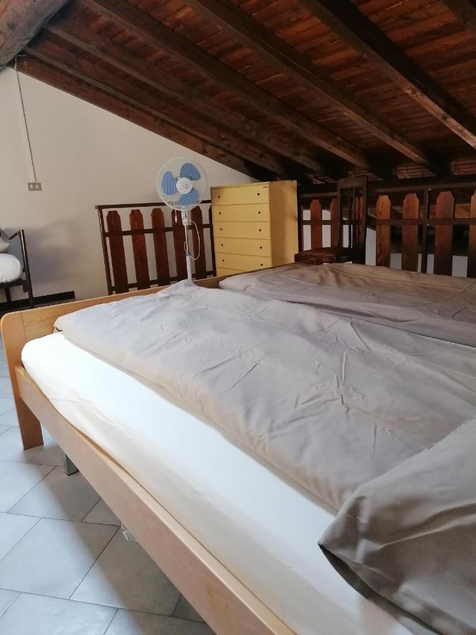 Casa Vacanze 'La Piazza' Villa Zone Exteriör bild