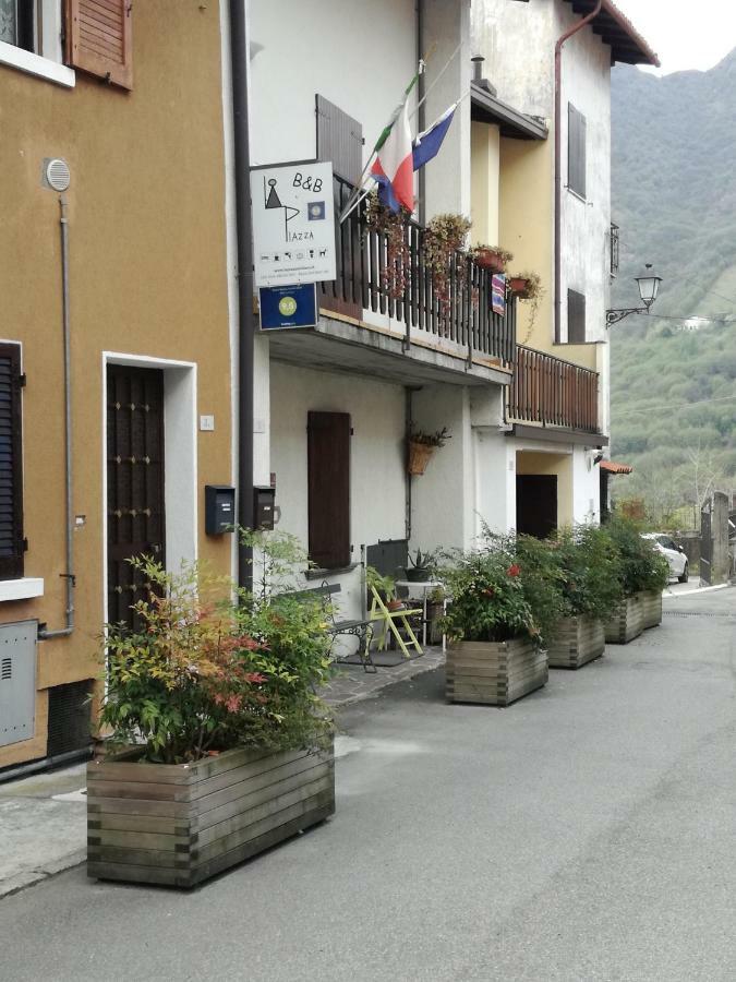 Casa Vacanze 'La Piazza' Villa Zone Exteriör bild
